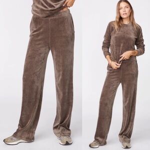 Monrow velvet lounge sweatpants